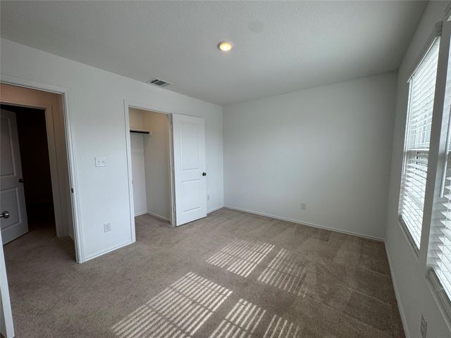 129 Tufted Duck PATH, Uhland, TX 78640