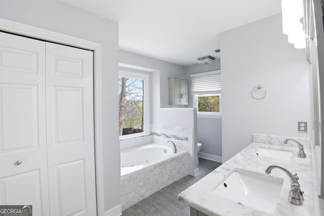 805 Meadowsong Circle, Lawrenceville, GA 30043