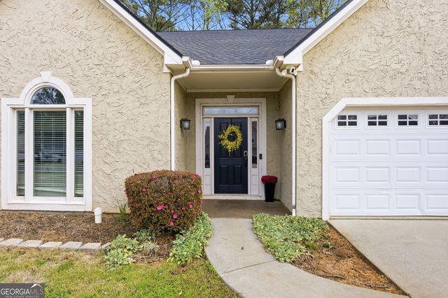 805 Meadowsong Circle, Lawrenceville, GA 30043