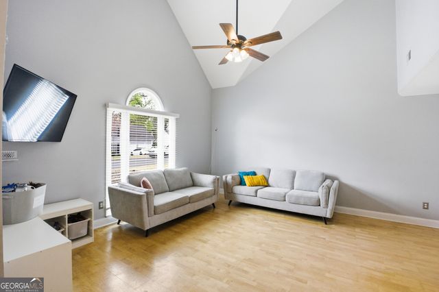 805 Meadowsong Circle, Lawrenceville, GA 30043