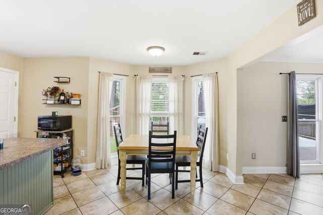 805 Meadowsong Circle, Lawrenceville, GA 30043