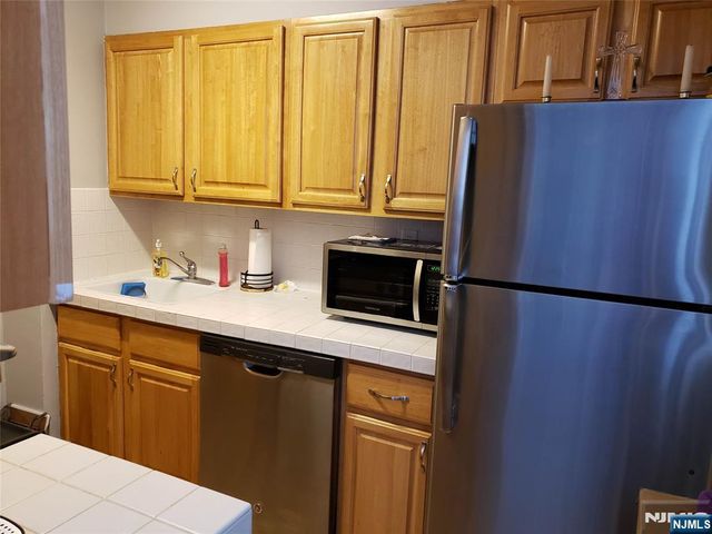 6050 Boulevard East 12D, West New York, NJ 07093