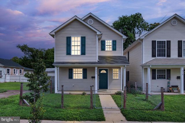 427 PALMER ST, Fredericksburg, VA 22401