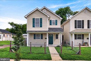 427 PALMER ST, Fredericksburg, VA 22401
