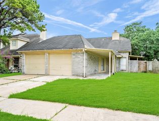 10906 Canarywood Drive, Houston, TX 77089