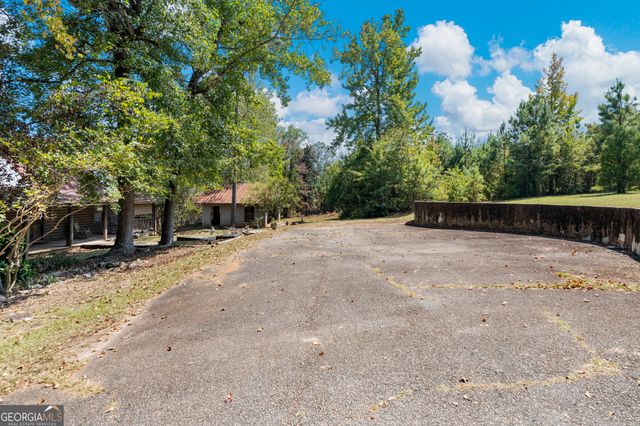 299 South L Street, Pine Mountain Valley, GA 31823