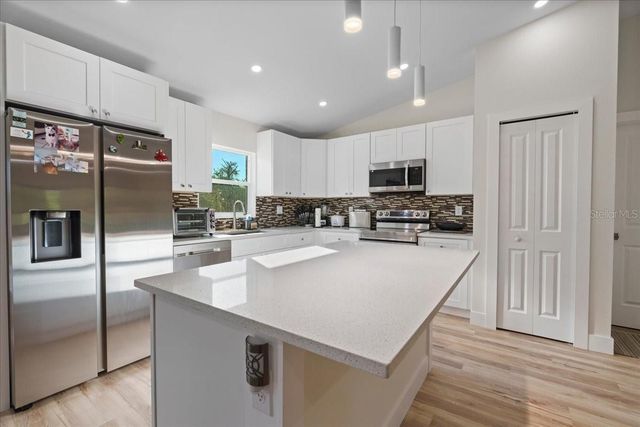2405 VANCOUVER LANE, North Port, FL 34286