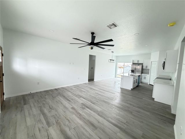 1717 BLOSSOM CIRCLE W, Lakeland, FL 33805