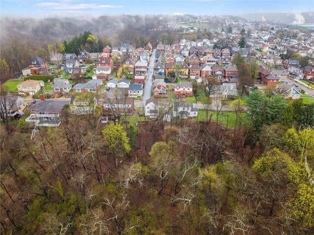 1107 Constitution Street, Tarentum, PA 15084