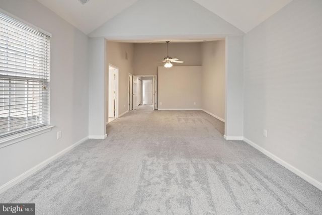 5722 GOVERNORS POND CIR, Alexandria, VA 22310