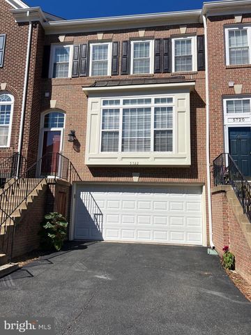 5722 GOVERNORS POND CIR, Alexandria, VA 22310