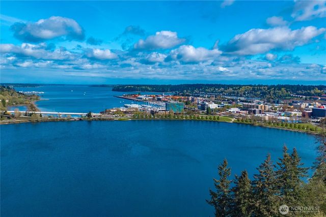 1205 11th Court SW, Olympia, WA 98502