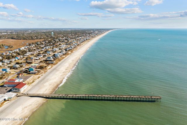 225 NE 75th Street, Oak Island, NC 28465