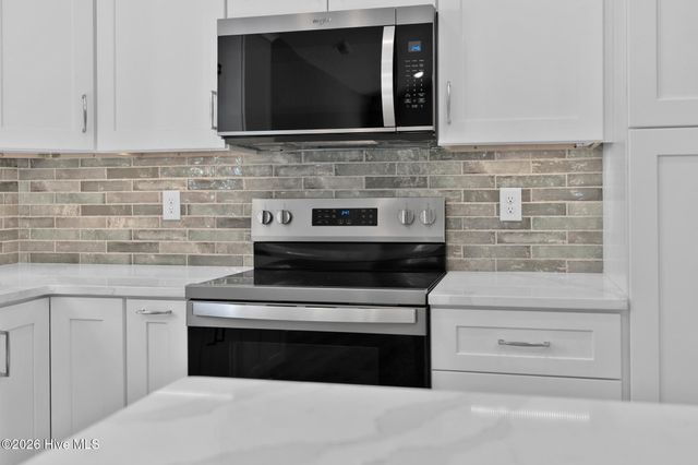 225 NE 75th Street, Oak Island, NC 28465