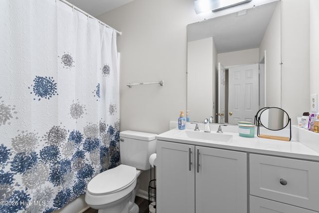 128 Lullwater Drive Unit B, Wilmington, NC 28403