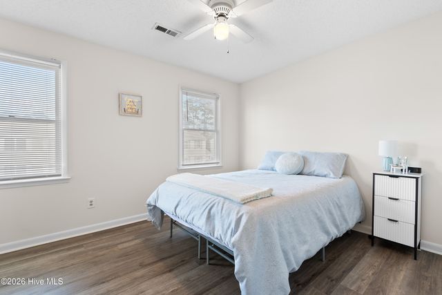 128 Lullwater Drive Unit B, Wilmington, NC 28403