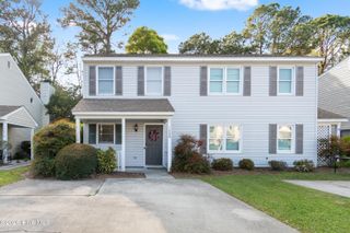 128 Lullwater Drive Unit B, Wilmington, NC 28403