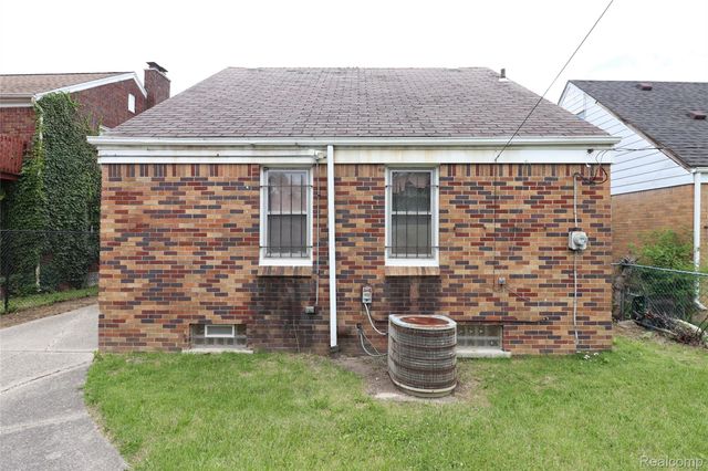 16772 Ferguson Street, Detroit, MI 48235