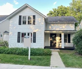 532 S Main Street, Naperville, IL 60540