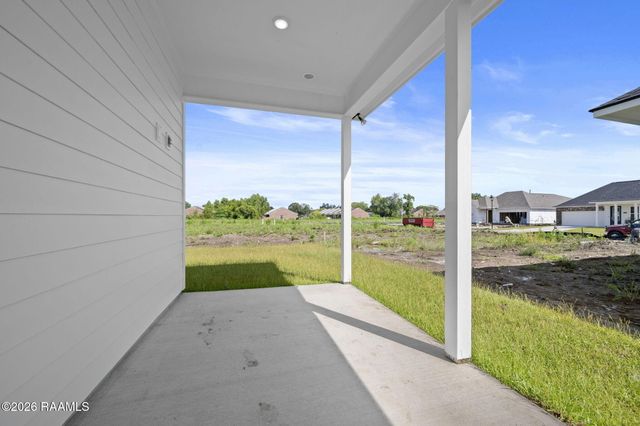 212 Landing Boulevard, Maurice, LA 70555