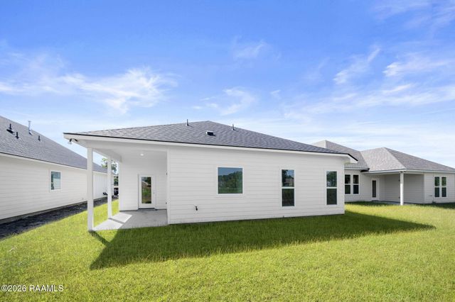 212 Landing Boulevard, Maurice, LA 70555