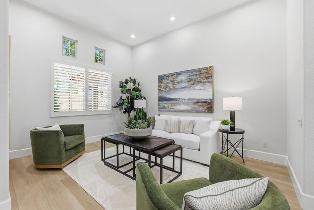 1663 Barn Valley Ln, Lincoln, CA 95648