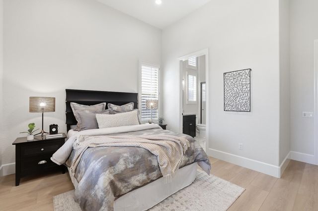 1663 Barn Valley Ln, Lincoln, CA 95648