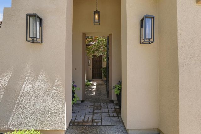 1663 Barn Valley Ln, Lincoln, CA 95648