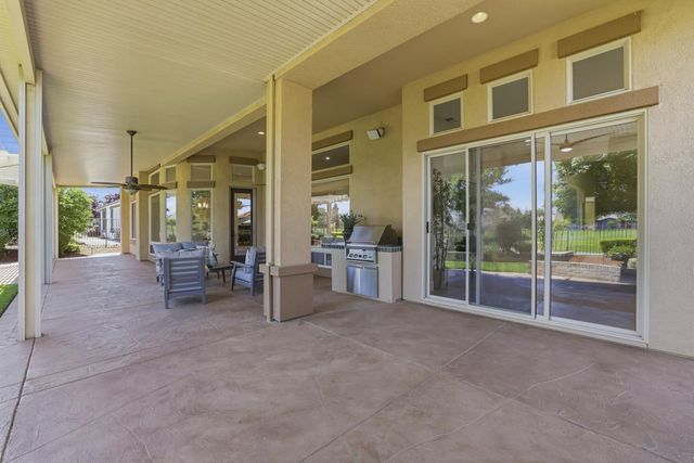 1663 Barn Valley Ln, Lincoln, CA 95648