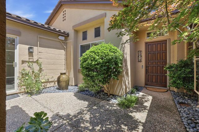 1663 Barn Valley Ln, Lincoln, CA 95648