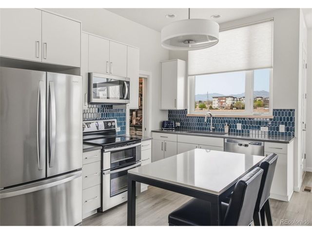 928 Cimarron Dr C, Lafayette, CO 80026