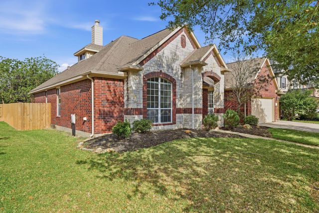 19111 Camden Woods Court, Tomball, TX 77377