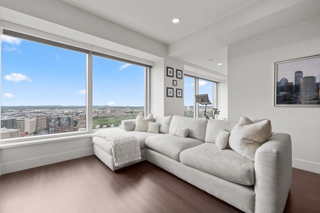 110 Stuart Street 26J, Boston, MA 02116