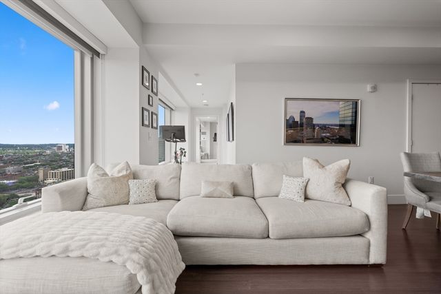 110 Stuart Street 26J, Boston, MA 02116