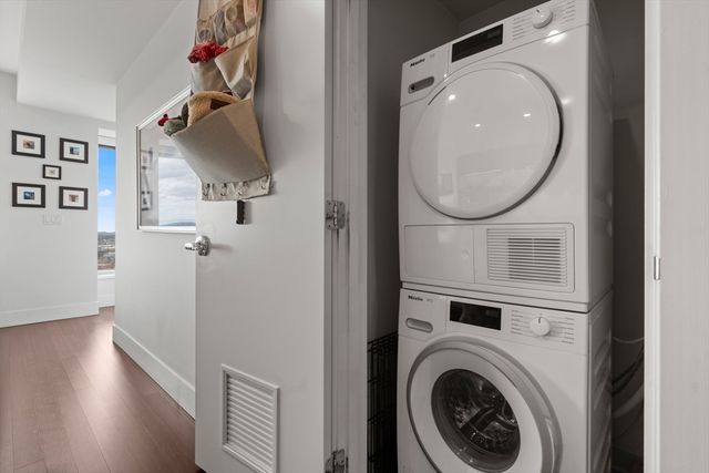 110 Stuart Street 26J, Boston, MA 02116