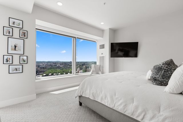 110 Stuart Street 26J, Boston, MA 02116