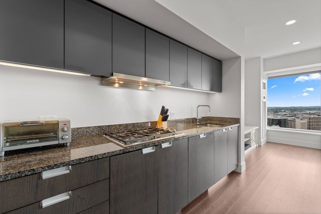 110 Stuart Street 26J, Boston, MA 02116