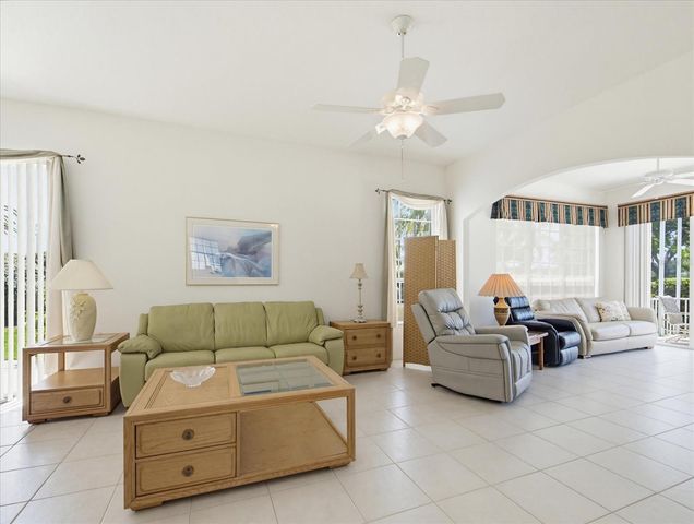 831 CHALMERS DRIVE 831, Venice, FL 34293