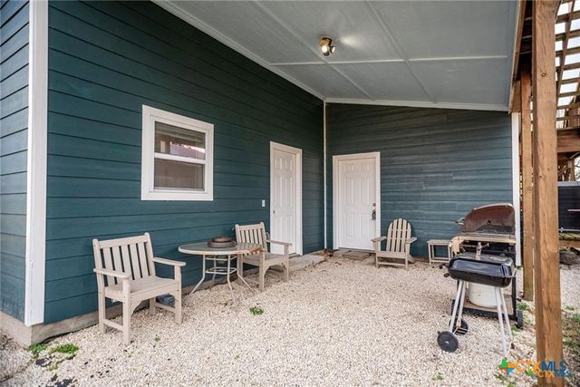 19 Dewberry Lane, Seadrift, TX 77983