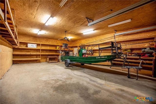 19 Dewberry Lane, Seadrift, TX 77983