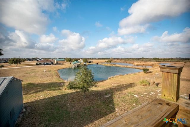 19 Dewberry Lane, Seadrift, TX 77983