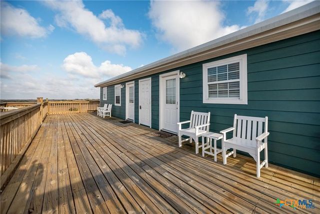 19 Dewberry Lane, Seadrift, TX 77983