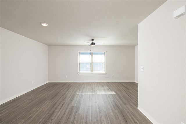 1975 Bourbon Drive, Fayetteville, AR 72703