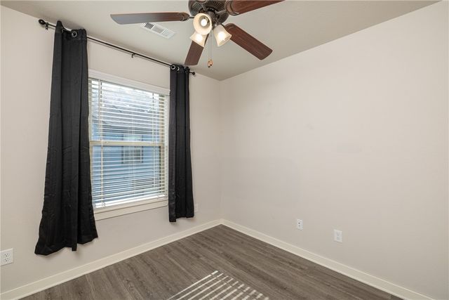 1975 Bourbon Drive, Fayetteville, AR 72703