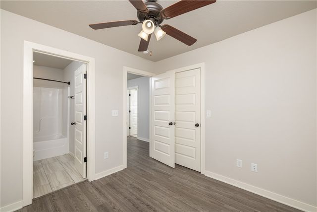 1975 Bourbon Drive, Fayetteville, AR 72703