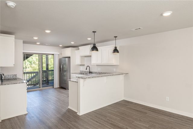 1975 Bourbon Drive, Fayetteville, AR 72703