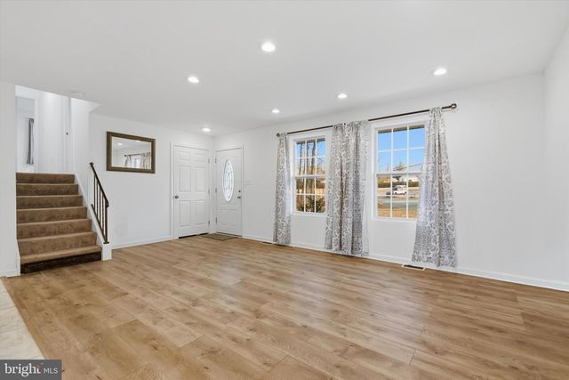 7428 HAWKINS DR, Hanover, MD 21076