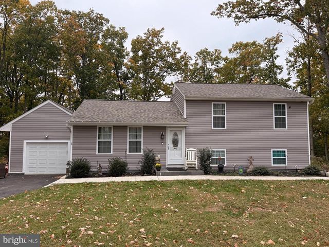 7428 HAWKINS DR, Hanover, MD 21076