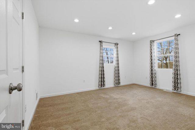 7428 HAWKINS DR, Hanover, MD 21076