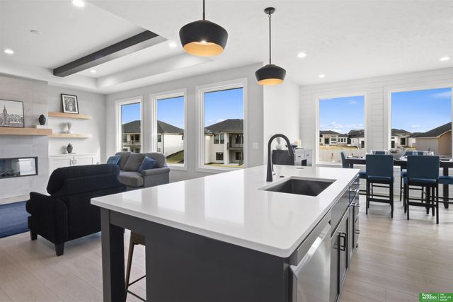 11722 S 124th Avenue, Papillion, NE 68046